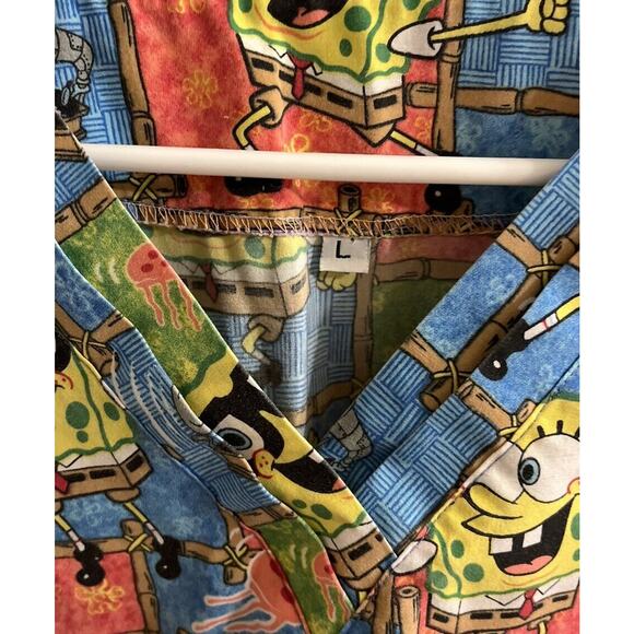 SpongeBob SquarePants Scrubs Short Sleeve V Neck Size Large Shirt Jellyfish Jam - Picture 3 of 4